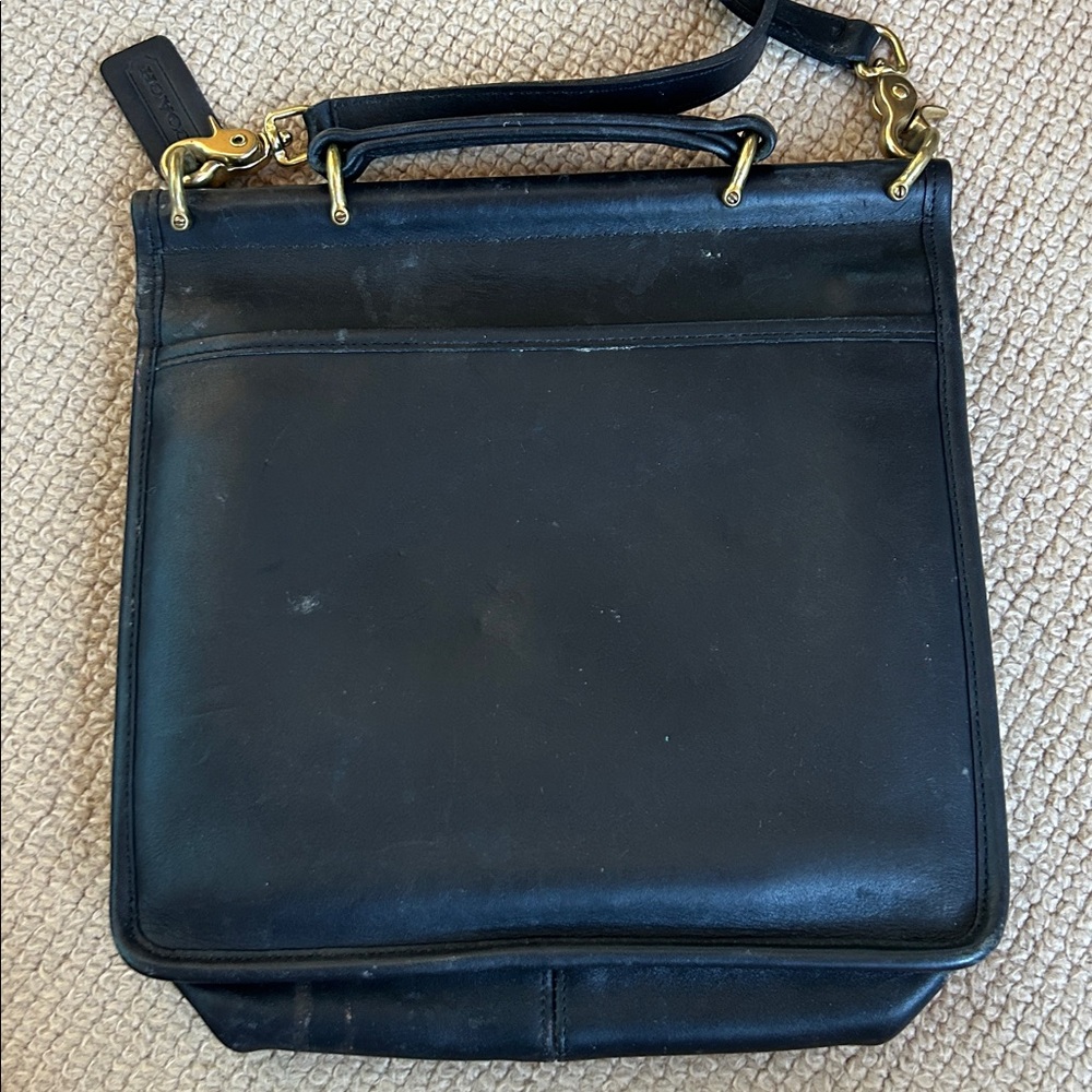 Women’s Coach vintage  Black Leather Turn-Lock Bag - Picture 3 of 6